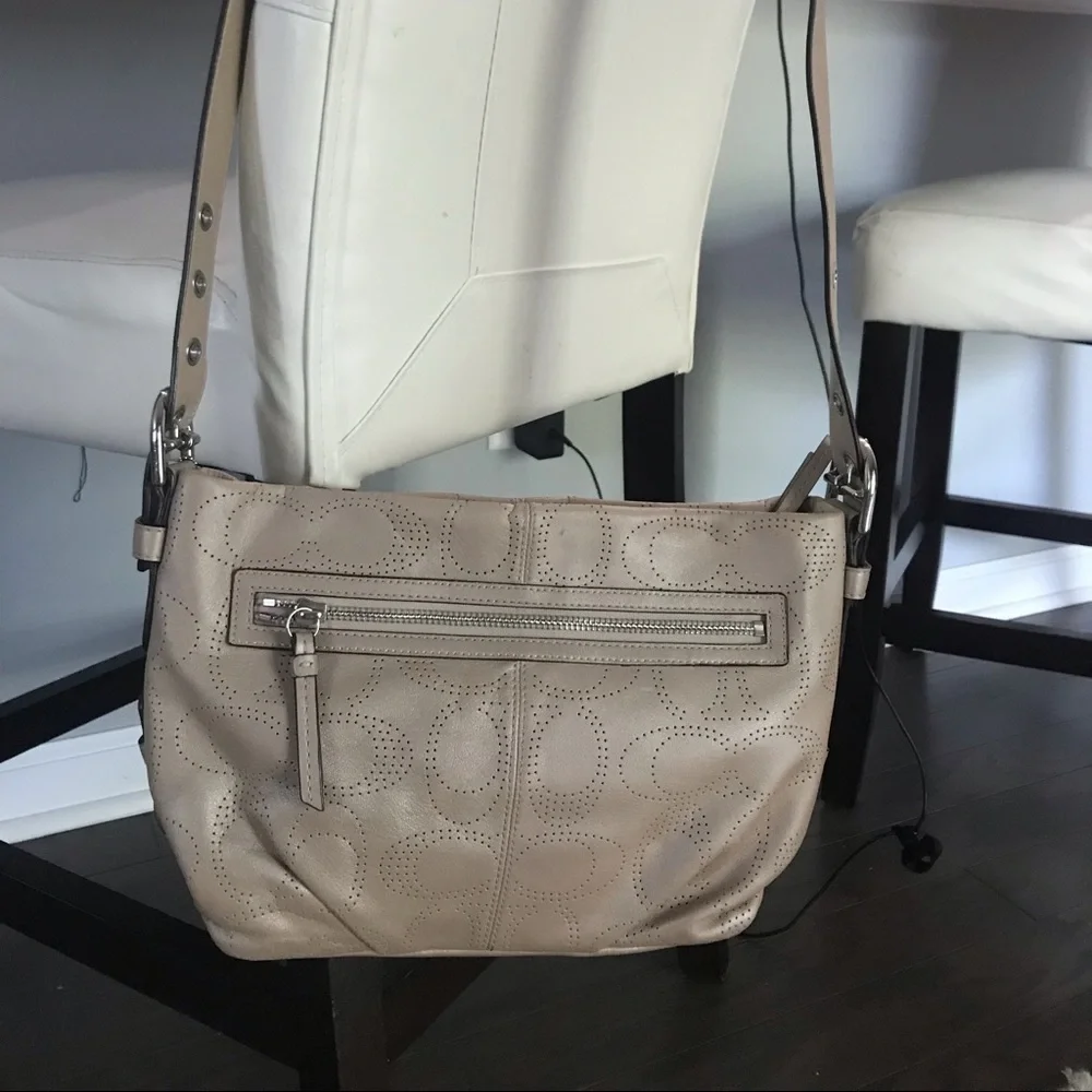 Coach leather cross body purse - Picture 5 of 15